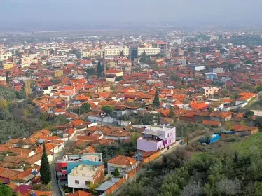 Kınık Spotçu, İkinci El Eşya Alanlar